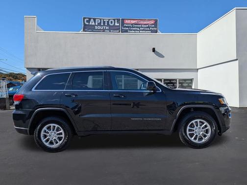 2019 Jeep Grand Cherokee Laredo