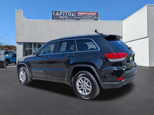 2019 Jeep Grand Cherokee Laredo