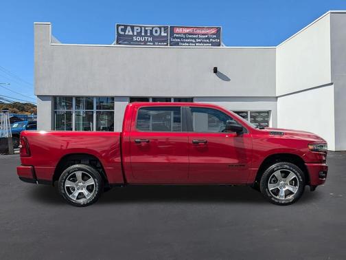 Molten Red Pearlcoat 2026 RAM 1500 Express
