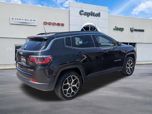 Diamond Black Crystal Pearlcoat 2025 Jeep Compass Limited