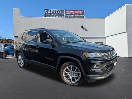 2022 Jeep Compass Latitude Lux