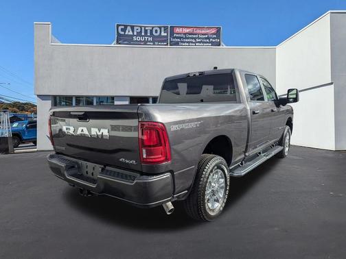 2026 RAM 3500 Big Horn Crew Cab 4x4 6'4' Box
