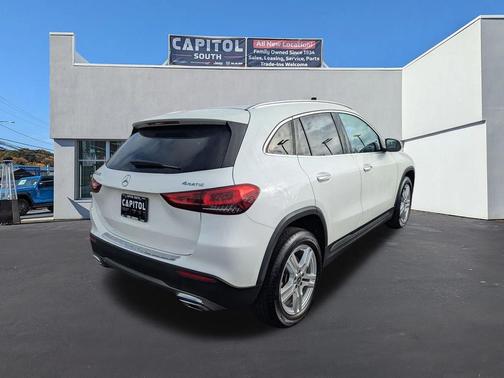 2021 Mercedes-Benz GLA 250 Base 4MATIC