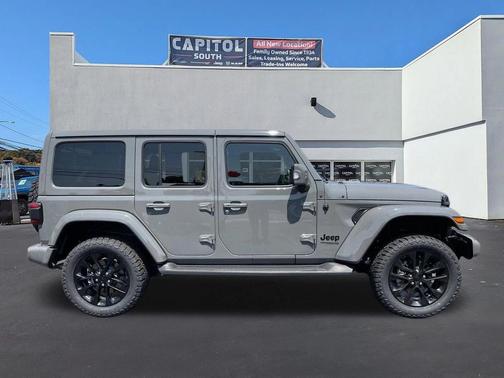 2022 Jeep Wrangler Unlimited Sahara