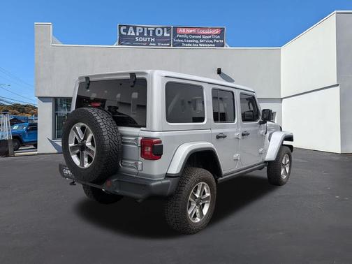 Silver Zynith Clearcoat 2023 Jeep Wrangler 4-Door Sahara 4x4