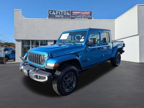 2026 Jeep Gladiator Sport S