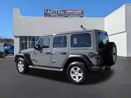 2022 Jeep Wrangler Unlimited Sport