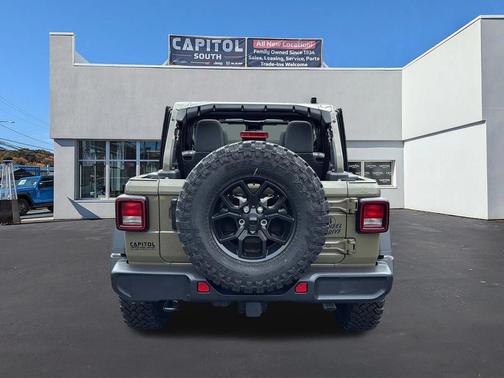 2025 Jeep Wrangler Sport