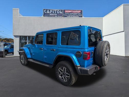 2025 Jeep Wrangler 4-Door Sahara 4x4