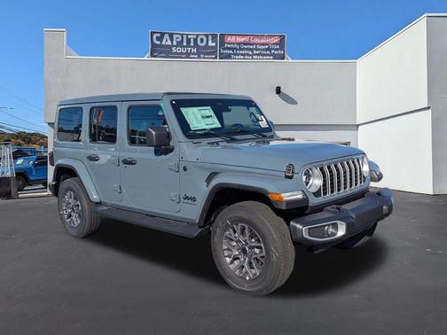 2026 Jeep Wrangler 4-Door Sahara 4x4