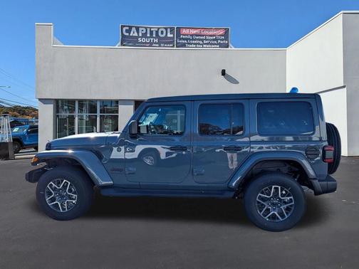 2026 Jeep Wrangler 4-Door Sahara 4x4