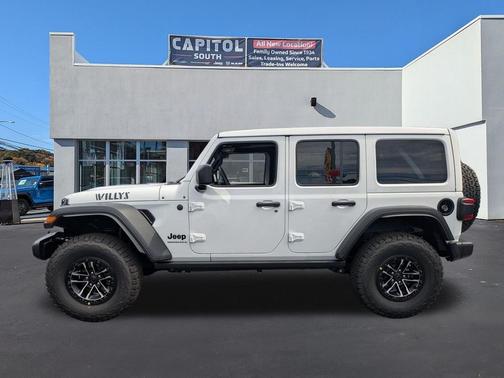 2025 Jeep Wrangler Willys