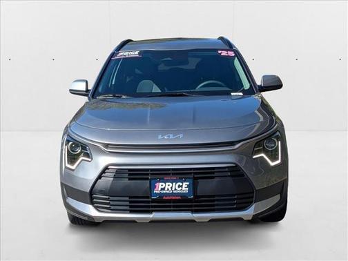 2025 Kia Niro LX