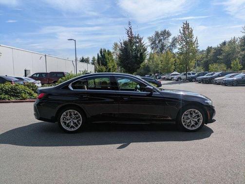 2025 BMW 330 i xDrive