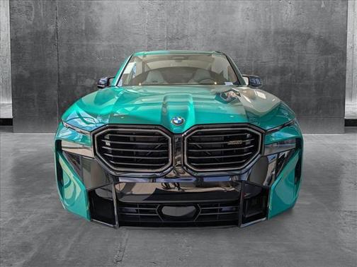 2025 BMW XM Base