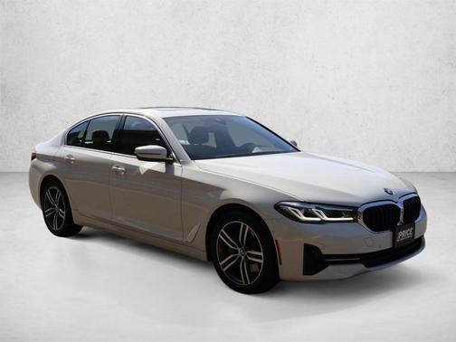 Alpine White 2021 BMW 530 i xDrive