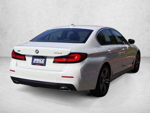 Alpine White 2021 BMW 530 i xDrive