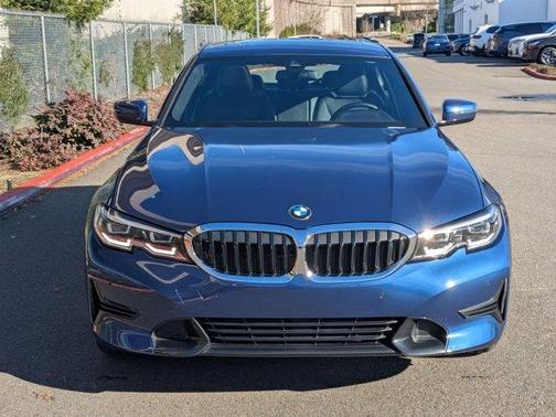 2022 BMW 330 i xDrive