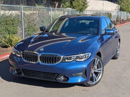 2022 BMW 330 i xDrive