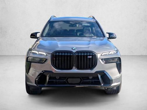 Gray Metallic 2026 BMW X7 M60i
