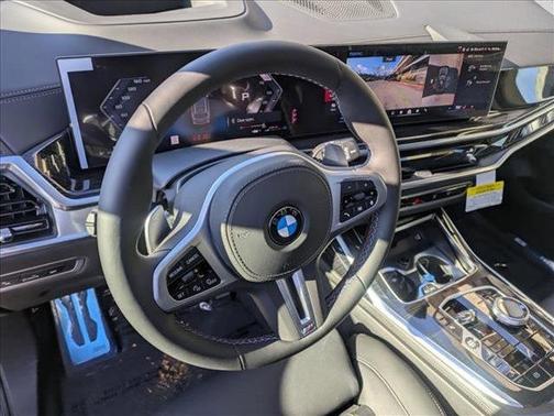 Gray Metallic 2026 BMW X7 M60i