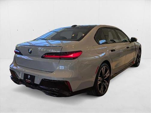 2025 BMW 760 760i xDrive
