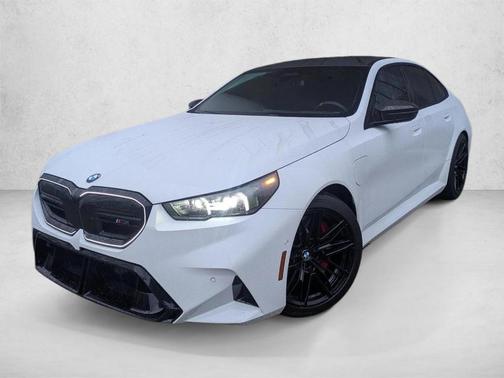 Alpine White 2025 BMW M5 Base