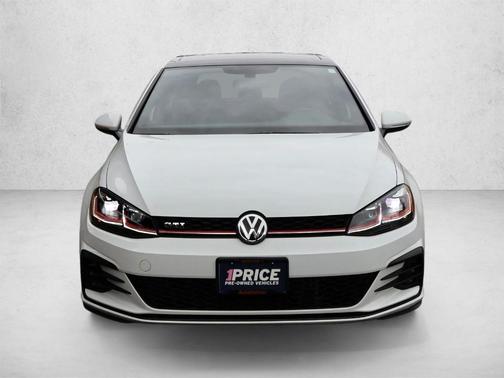 Pure White 2018 Volkswagen Golf GTI 2.0T SE 4-Door
