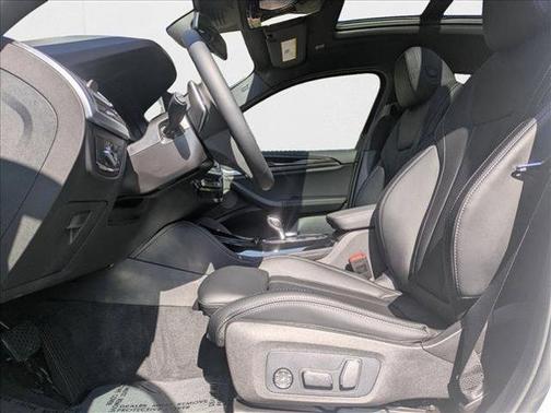 2025 BMW X4 xDrive30i