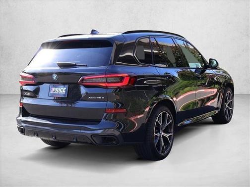 Black Sapphire Metallic 2022 BMW X5 PHEV xDrive45e