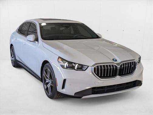 2025 BMW i5 xDrive40