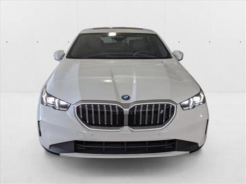 2025 BMW i5 xDrive40