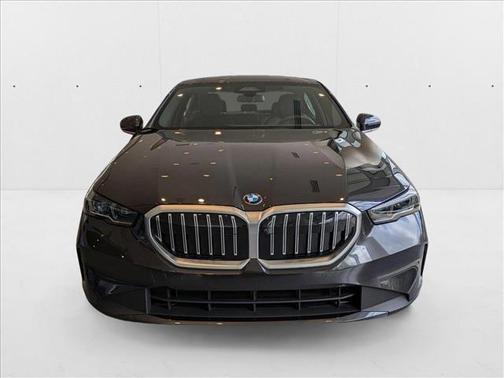 2025 BMW 530 i xDrive