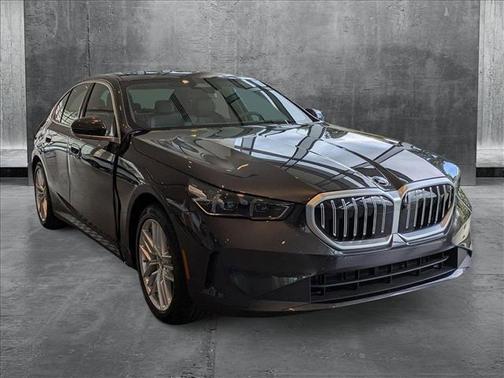 2025 BMW 530 i xDrive