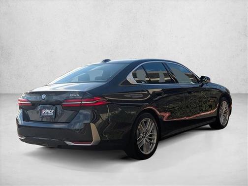 2025 BMW 530 i xDrive