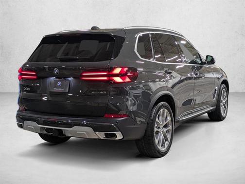 Gray Metallic 2026 BMW X5 xDrive40i