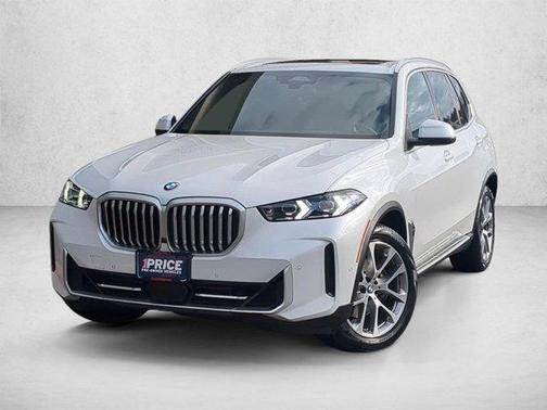 White 2024 BMW X5 xDrive40i
