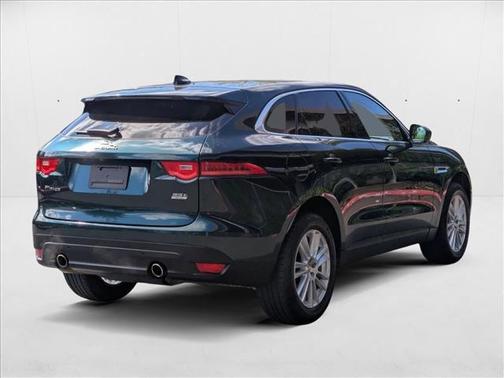 2017 Jaguar F-PACE 35t Prestige