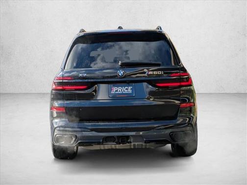 2024 BMW X7 M60i