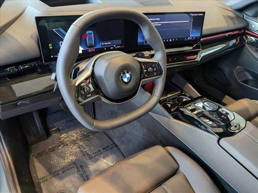2025 BMW 530 i xDrive