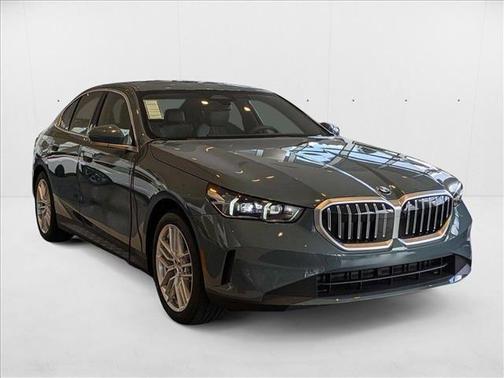 2025 BMW 530 i xDrive