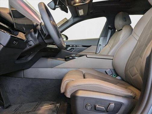 2025 BMW 530 i xDrive