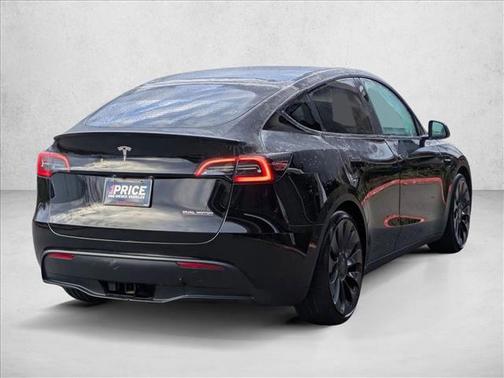 2023 Tesla Model Y Performance