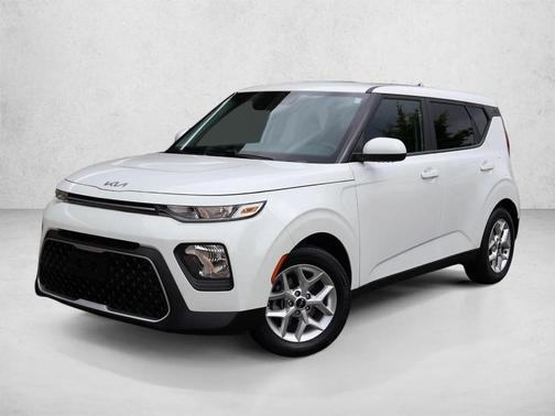 Snow White Pearl 2022 Kia Soul LX