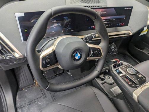 Aventurin Red Metallic 2026 BMW iX xDrive45