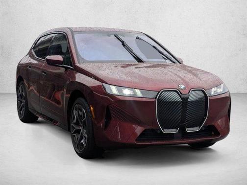 Aventurin Red Metallic 2026 BMW iX xDrive45
