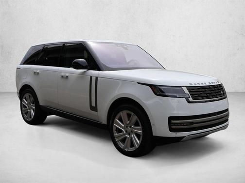 Fuji White 2023 Land Rover Range Rover P400 SE