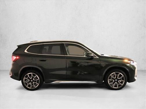 San Remo Green Metallic 2025 BMW X1 xDrive28i