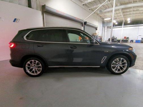 2022 BMW X5 PHEV xDrive45e
