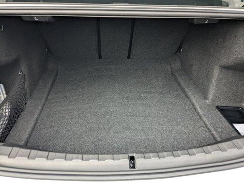 2024 BMW 330 i xDrive